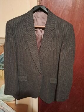 Men's Herringbone Charcoal Gray Blazer
